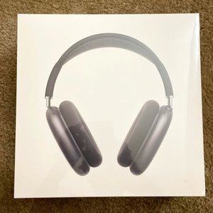 SEALED IN BOX!! Apple Airpods Max Space Gray